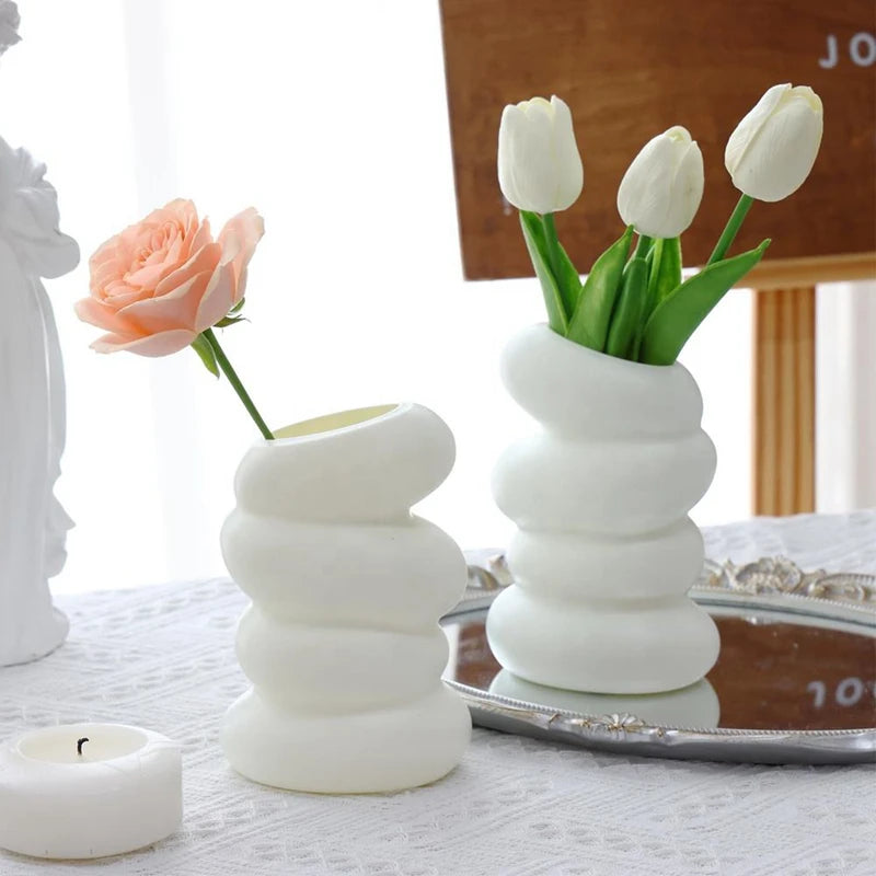 Spiral White Nordic Vase